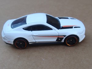 hot wheels mustang 2016