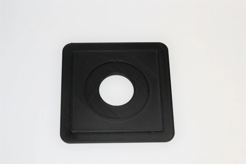 Arca Swiss 4 11/32x4 11/32in Lens Board Copal 0 1 3/8in - Image 2 of 3