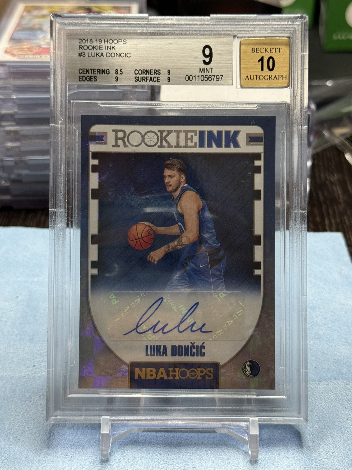 LUKA DONCIC 2018 PANINI HOOPS #3 ROOKIE INK AUTO HOLOFOIL ROOKIE RC BGS 9 10 NBA