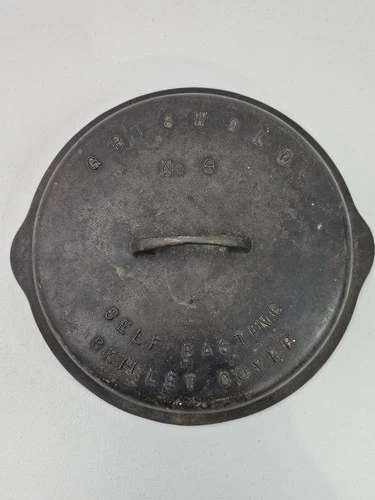 1920-1239 Griswold no. 9 Cast Iron High Dome Skillet Cover