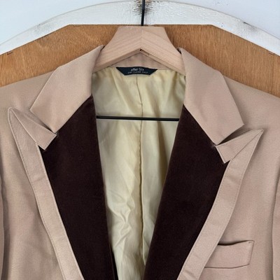 VINTAGE Tuxedo Jacket Mens 37L Tan 1 Button Wide Peak 70s Polyester After Six