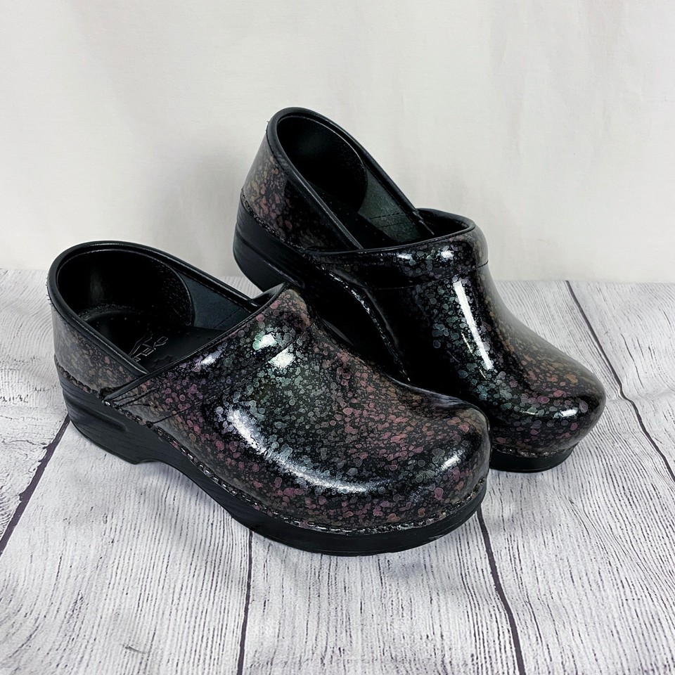DANSKO Professional Purple Abstract Patent Leather Clogs Shoes Size 37