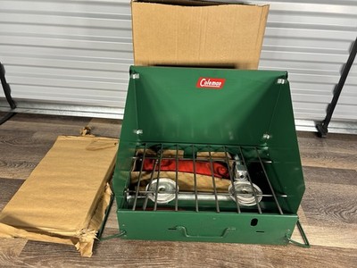 Vintage Coleman 2 Burner Camp Cook Stove Model 425B for sale