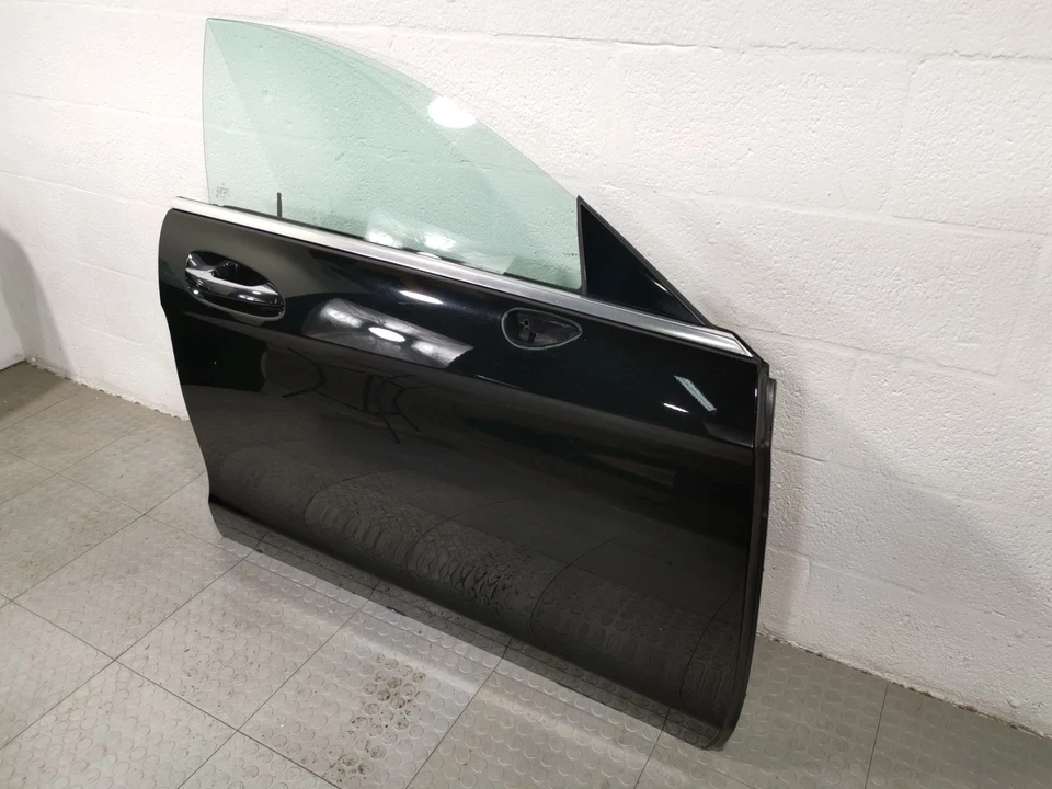 Mercedes-Benz 2014 CLS550 tracción trasera 4,7 L pasajero delantero derecho carcasa de puerta negra Foto 3 de 4