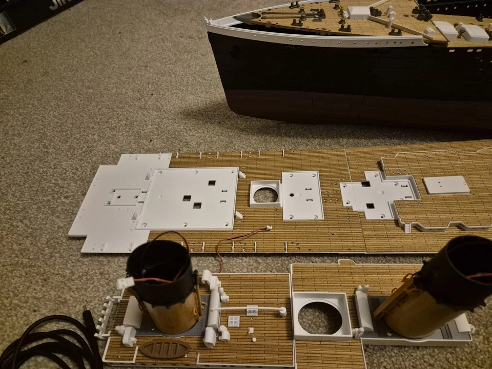 1/200 Hachette Costruire Il Titanic Modello The Nave The Leggenda Partbuilt 1-50 - Immagine 3 di 4