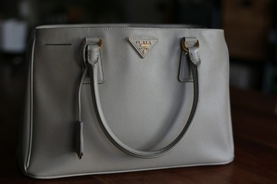PRADA Saffiano Leather Galleria Handbag Tasche -- Pomice BN1874 gebraucht