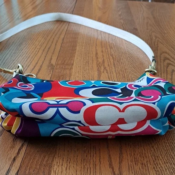 Coach Poppy Groovy Signature Canvas Crossbody Bag | eBay