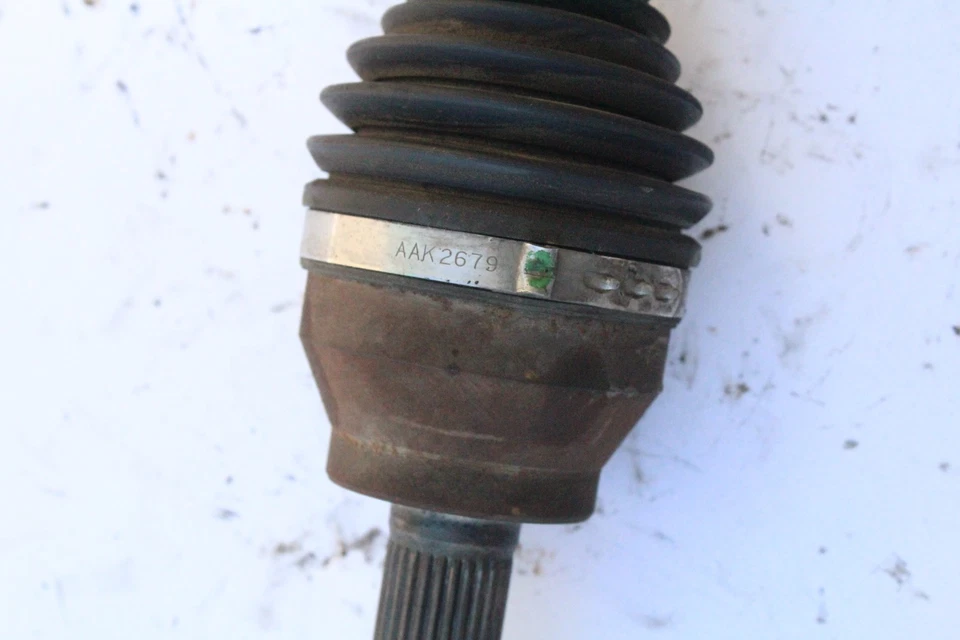 Infiniti FX35 2004 AWD eje trasero derecho eje C1147 Foto 3 de 4