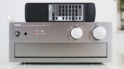Yamaha AX-10 Titan Verstärker in Midi Format inkl. Fernbedienung - Bild 5 von 13
