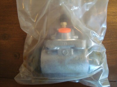 Datsun 280Z 1975-78 Rear Drum Brake Wheel Cylinder-Sanyco W51104 44100-N4602A 