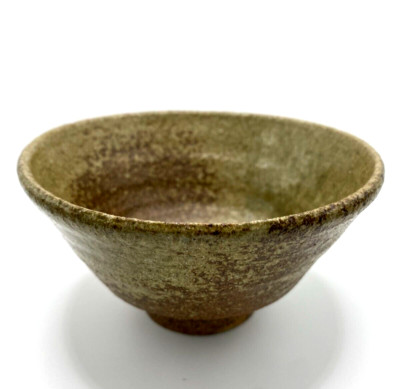 G0029Japanese tea celemony bowl,  Mino_ware ORIBE green glaze