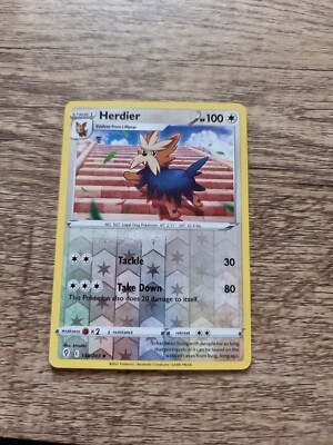 Pokemon Herdier 134/203 Evolving Skies Reverse Holo Uncommon 