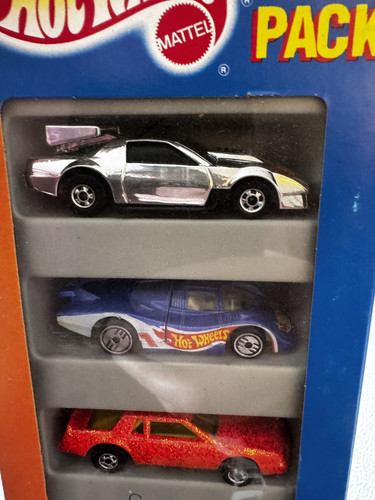 Hot Wheels Racing Team Gift Pack - Picture 7 of 8