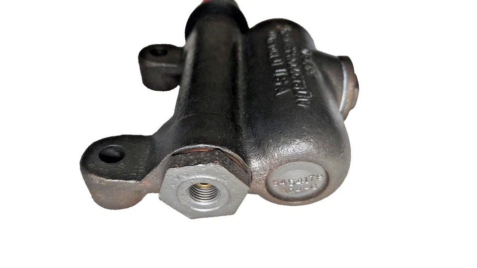 1953 Buick Super Roadmaster 50,70 with Dynaflow: Brake Master Cylinder 5454179 - Image 3 of 4