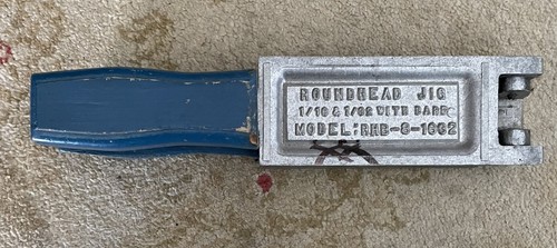 Do-It Mold Roundhead Jig Model RHB-8-1632, 1/16 And 1/32 Oz With Barb