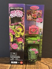 Monster High Self-Scare Secrets Venus McFlytrap Doll 11 in 14pc Accessories NIB!