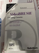 VHS PROFESIONAL VIDEO BRUSH CLEANING CASSETTE VCR TAPE RADIO SHACK 44-1203