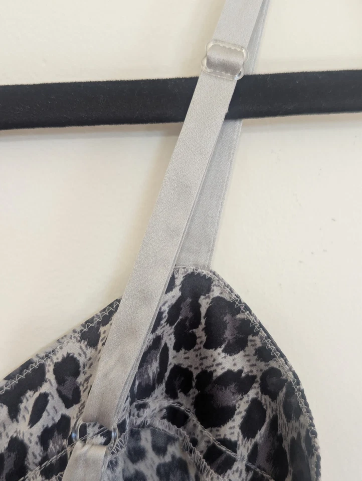 Babydoll de Seda De Colección Express Design Studio Y2k Cami Talla XS Estampado Guepardo Floral Foto 4 de 4