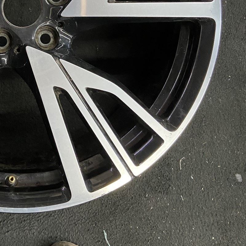 BMW i8 2014-2017 Rear Left Wheel Black P/N 56086206