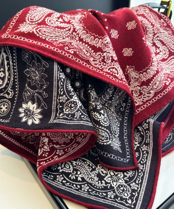 82% Cashmere 18% Silk 62X62cm Bandana Scarf Shape Red cashew Print Double sided - Image 4 of 4