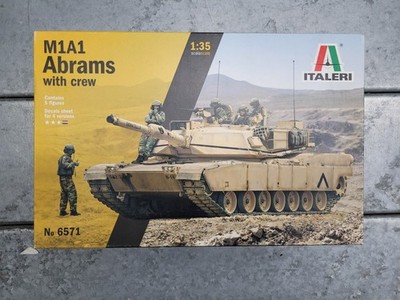 US MARINE TANK SERIES KIT3 1/35 M1A1  CLOSING 08/31 SALES