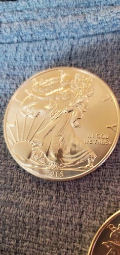 U.S. Mint 2016 American Eagle 1 oz Silver Bullion Coin .999 Fine Uncertified