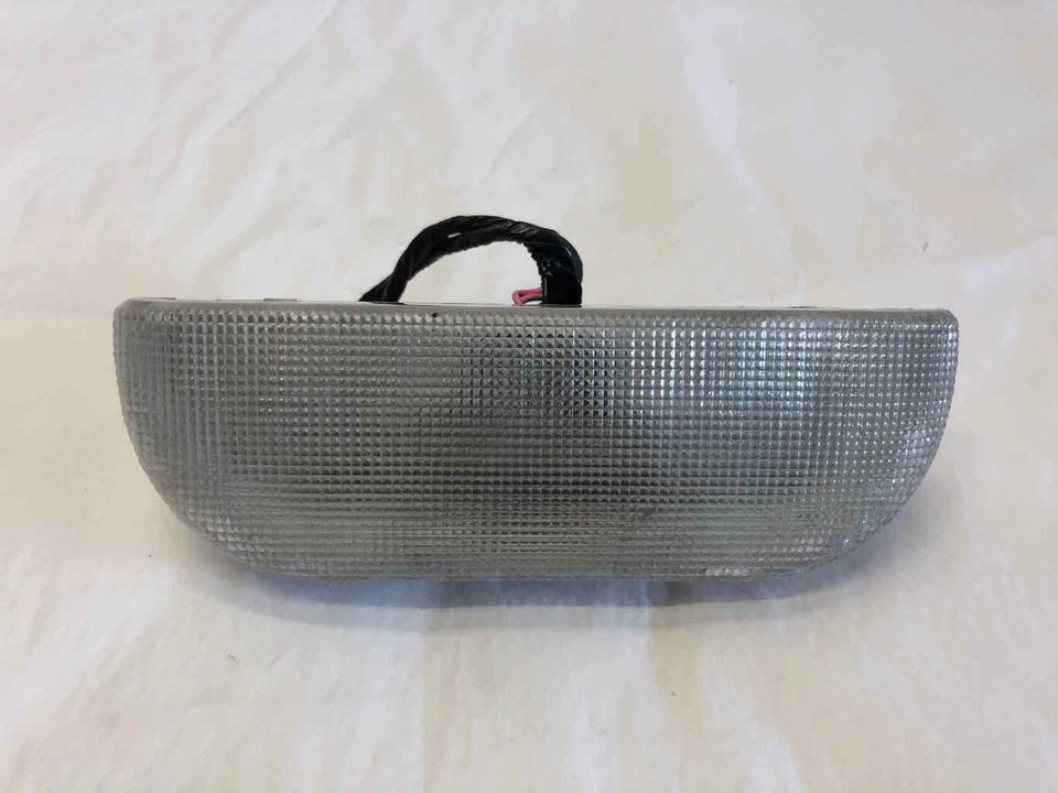 1999 克莱斯勒 TOWN 国家后舱升降门防洪灯 原始设备制造商 — 第 2/4 张图片