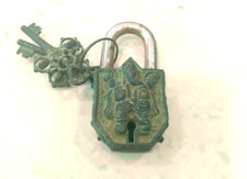 Vintage Stary Ganesha Tłoczony Mały Zamek z Kluczem Działający Przedmiot kolekcjonerski