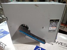 Siemens V7H3205 400 amp 240 volt Vacu Break Panel Mount Fusible Switch