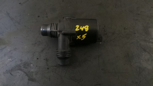 1Y284-058 BMW X5 E70 3.0D M57 Wasserpumpe Umwelzpumpe Zusatzwasserpumpe 6951549