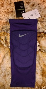 nike basketball shin sleeve