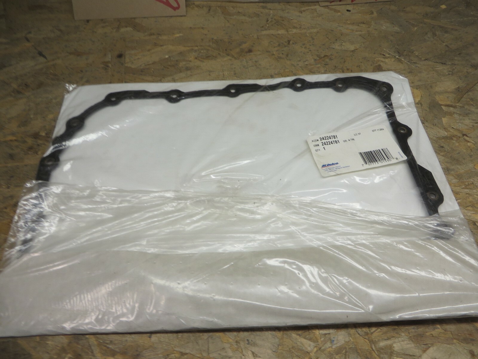 OEM # 24224781 GM General Motors AC DELCO OEM new Transmission pan 