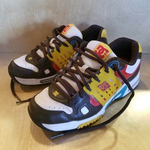 dc shoes multicolor