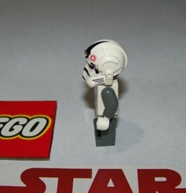 LEGO STAR WARS #8024/8129 - AT-AT DRIVER - BLACK HEAD- BRAND NEW!