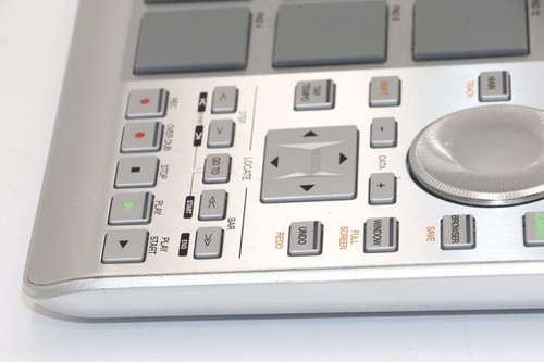 AKAI Professional MPC Studio Silver Compact MIDI Controller - Picture 16 of 24