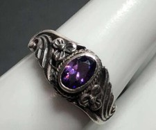 2120 Vintage Signed INV Sterling Silver 925 floral Bezel Amethyst Ring Size 6