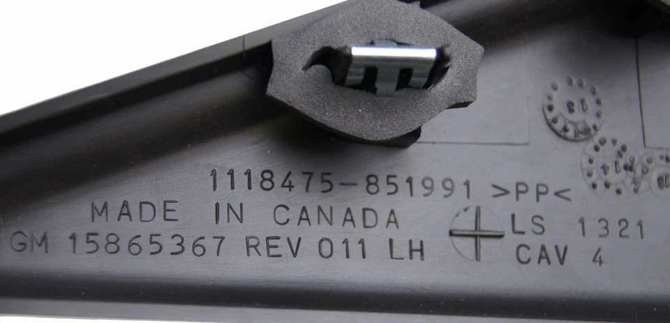 Painel de acabamento lateral esquerdo traseiro Chevy Impala 2006-14 novo preto 15865367 - Imagem 2 de 4