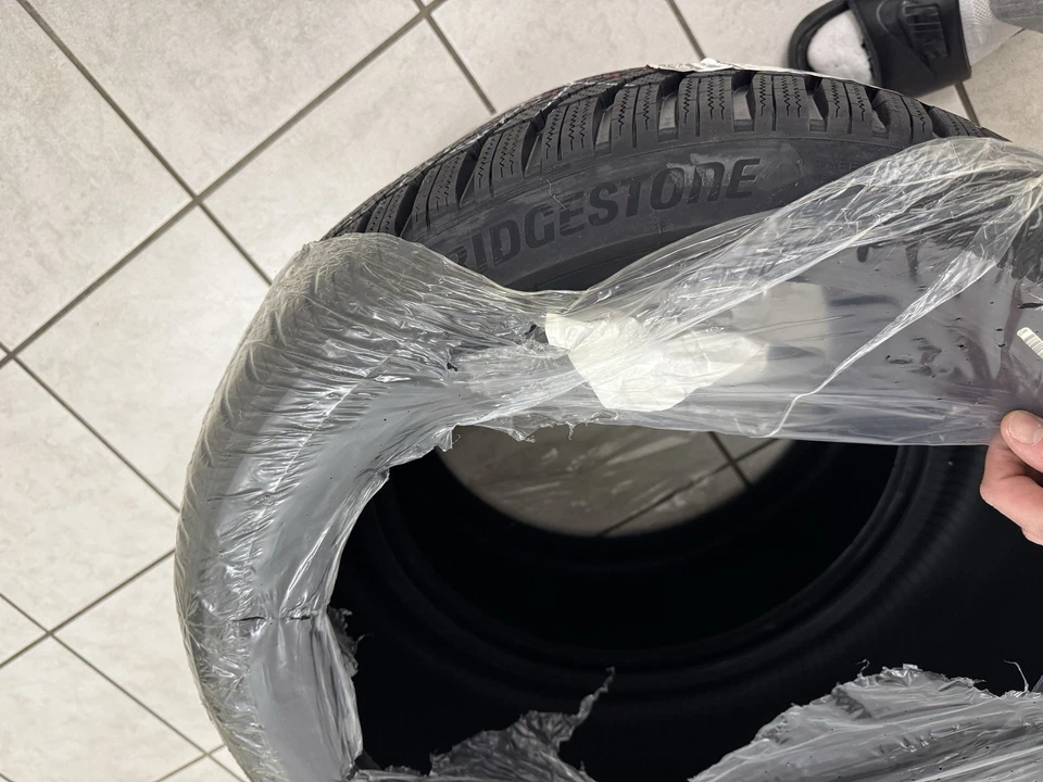 Bridgestone Blizzak LM-005 Winterreifen 225/40 R18. 92V XL . Neu - Bild 3 von 4