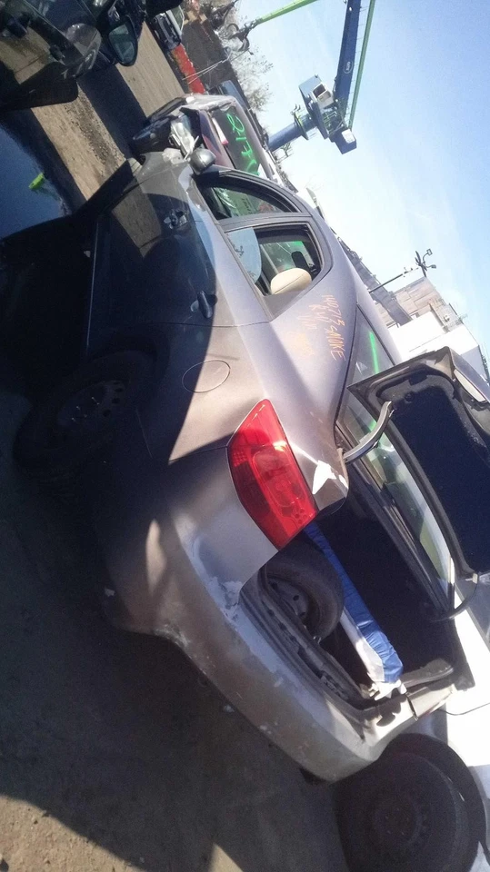 Módulo de control de carrocería usado se adapta a: Kia Forte 2011 control de carrocería BCM RH tablero AT con llave Foto 4 de 4