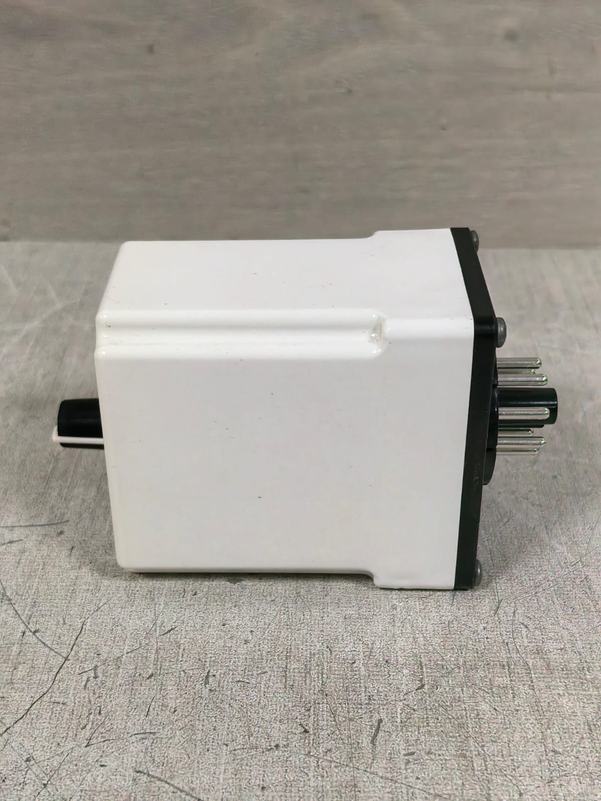 Eaton TMR5N05120 EATON TMR5N05120 ON TIME DELAY RELAY 120VAC/DC 5