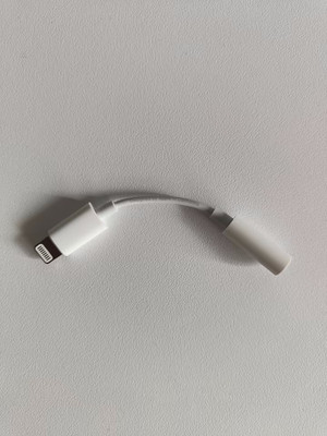 Originaler Apple Lightning zu 3.5 mm Kopfhörer Jack Adapter AUX