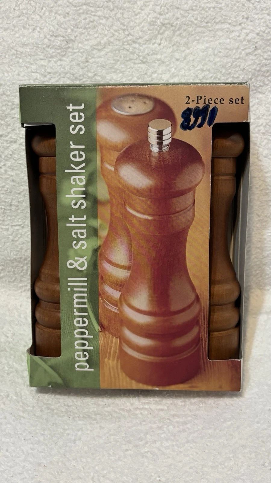 Pepper Mill Grinder And Salt Shake Set For Native Style Kitchen And Farm