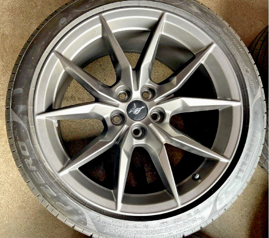 2026 Ford Mustang 19" Darkhorse  Wheel and Pirelli Staggered Tire SET  (4 qty)
