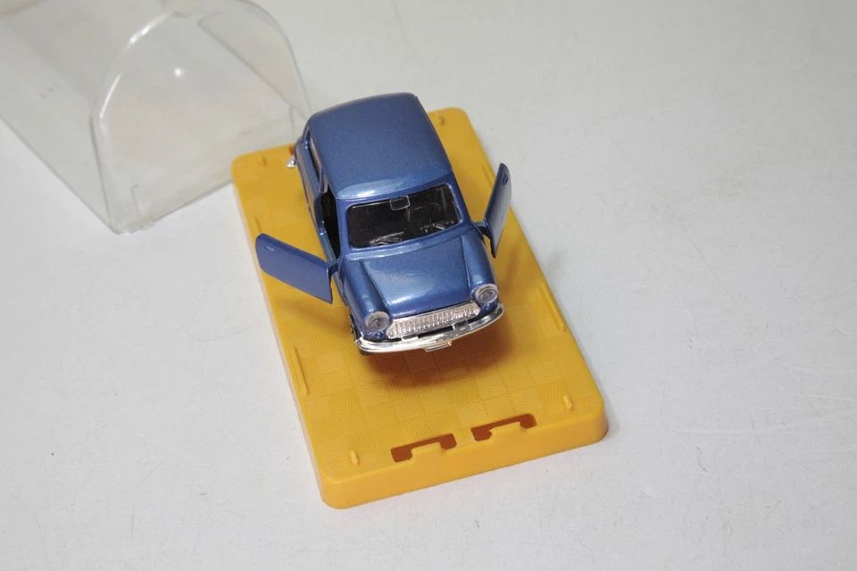 Polistil 1/43 EL50 Mini Innocenti Morris blu in confezione originale - Immagine 3 di 3