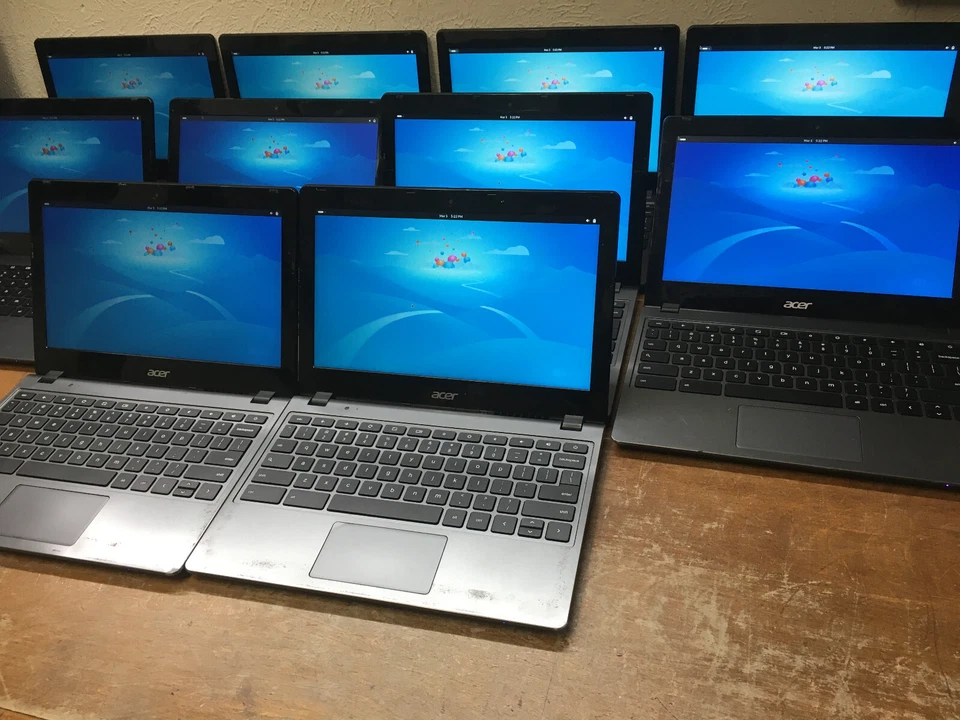 Lote 10x Portátil Acer 11.6" Intel 1.40GHz 2955U 2GB DDR3 16GB SSD Linux Fedora 41 Foto 2 de 4