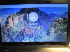 HP 2000-2b19WM Laptop- AMD E-300 1.3GHz 2GB PC3-12800 power cord included