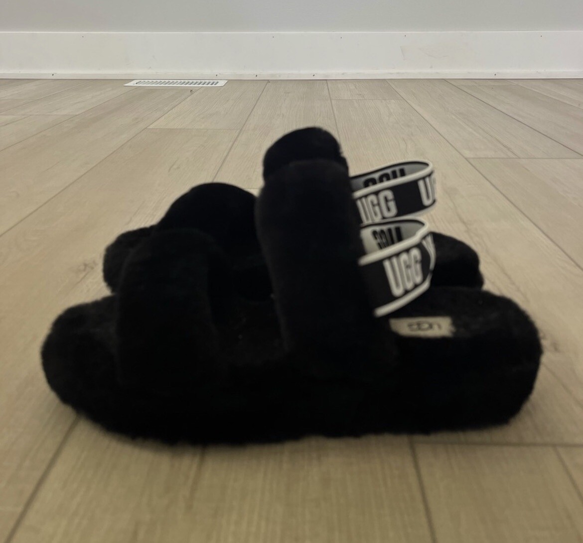 Ugg Oh Yeah Slipper - image 3