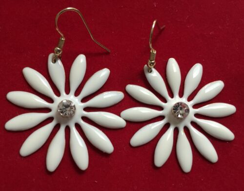 Very pretty large white daisy dangle earrings, 50s 60s retro - Afbeelding 1 van 3