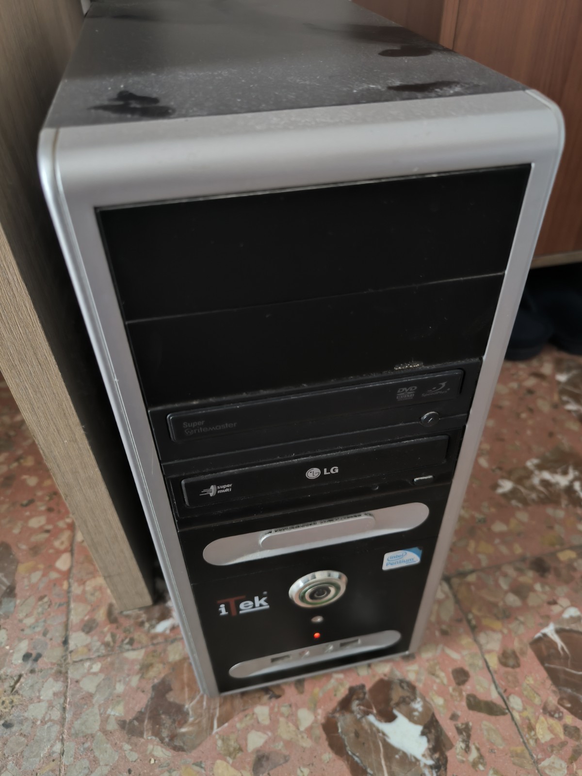 PC Desktop iTek – Linux EndeavourOS Pronto all'Uso | Ideale Casa, Garage