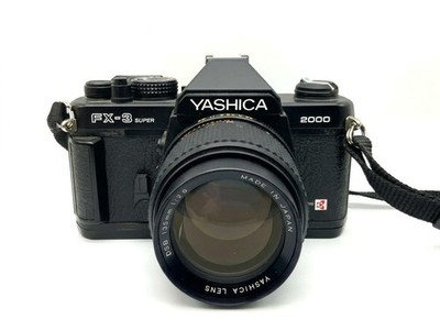 Yashica FX-3 Super 2000 + Yashica 135mm f/2.8 Kit Set Analog SLR 35mm Kamera